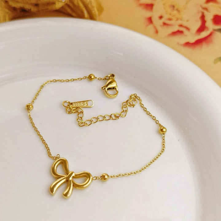 18K Bow Bracelet