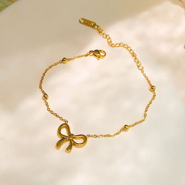 18K Bow Bracelet