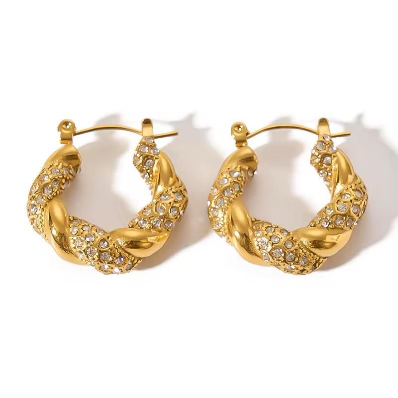Donna Crystal Twisted Earring