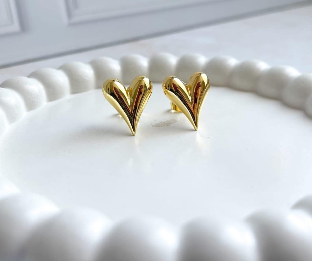 18K Heart Earrings