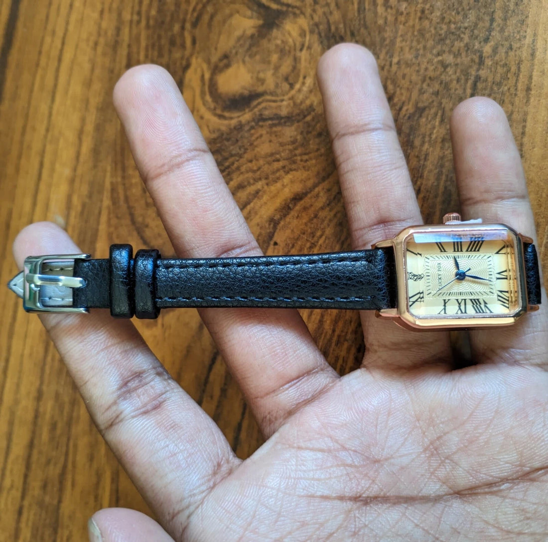 Saviero Black Leather Strap watch