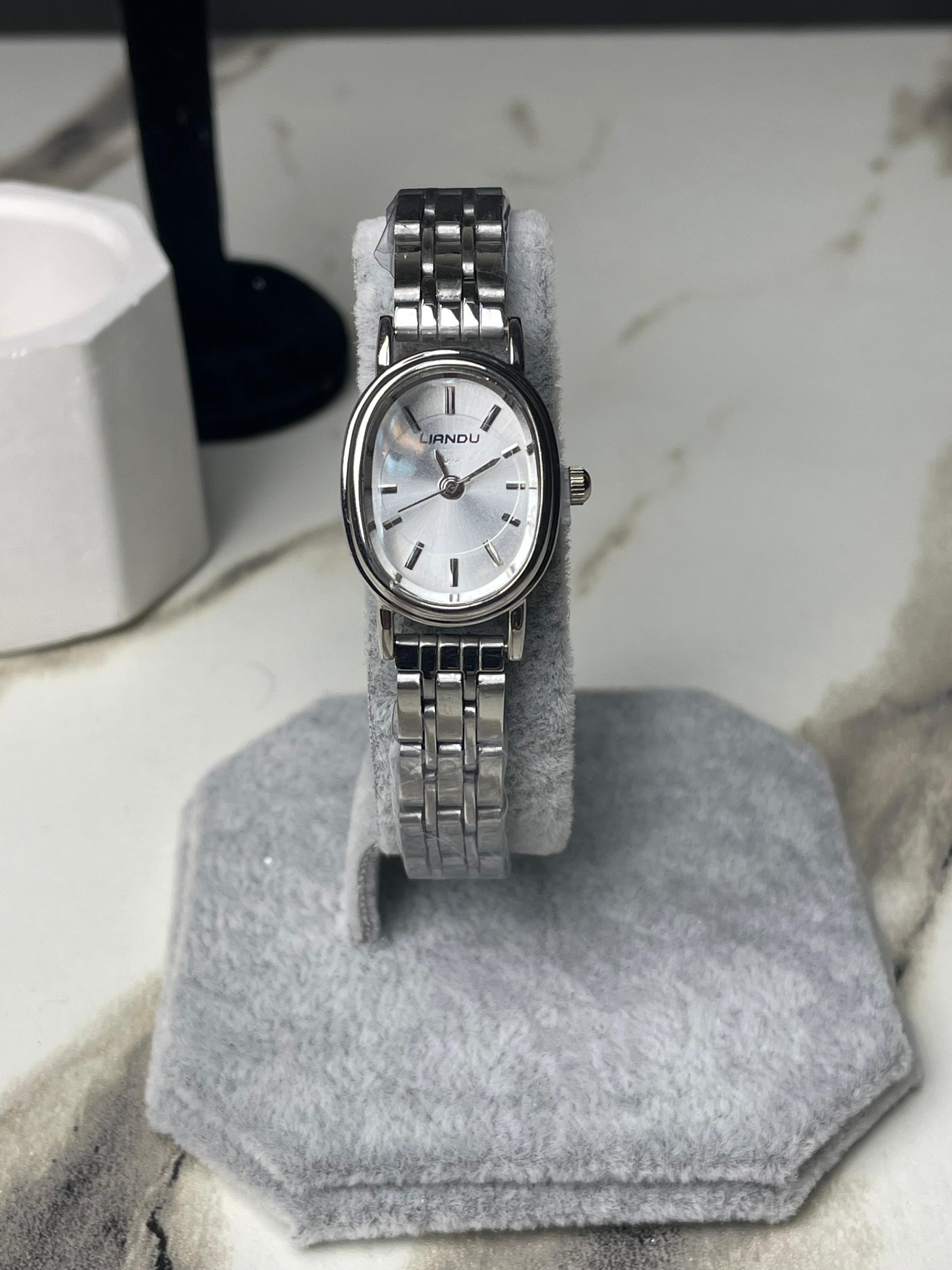Avure Stainless steel watch